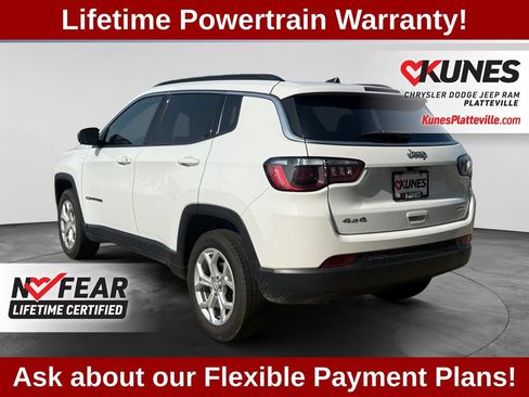 Used 2024 Jeep Compass Latitude AWD/4WD image 7