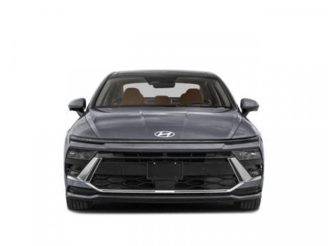 Used 2025 Hyundai Sonata Limited FWD image 7