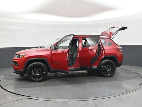 New 2026 Jeep Compass Latitude image 49