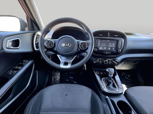 Used 2021 Kia Soul LX FWD image 5