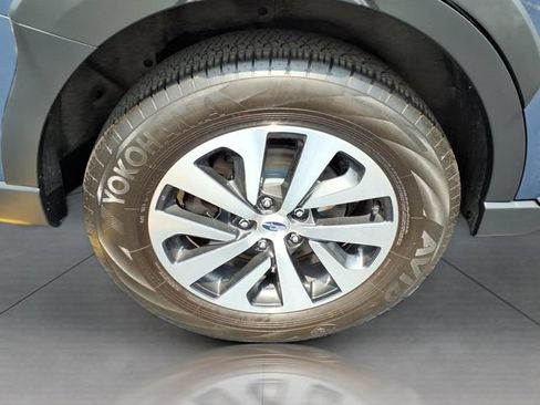 Used 2023 Subaru Outback Premium AWD/4WD image 29