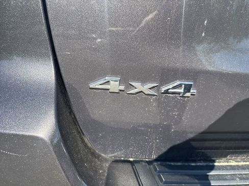 Used 2021 Jeep Grand Cherokee Laredo AWD/4WD image 7