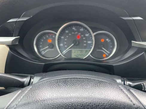 Used 2014 Toyota Corolla LE image 33