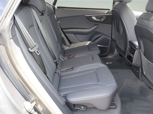 New 2025 Audi Q8 Premium Plus image 17