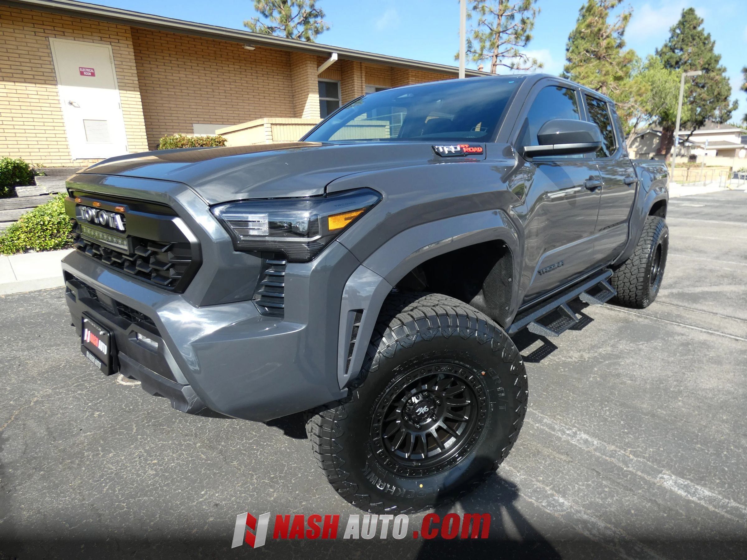 Used 2026 Toyota Tacoma SR5 AWD/4WD image 15