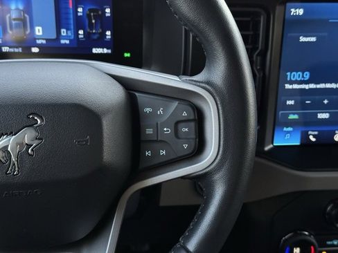 Used 2023 Ford Bronco Wildtrak image 29