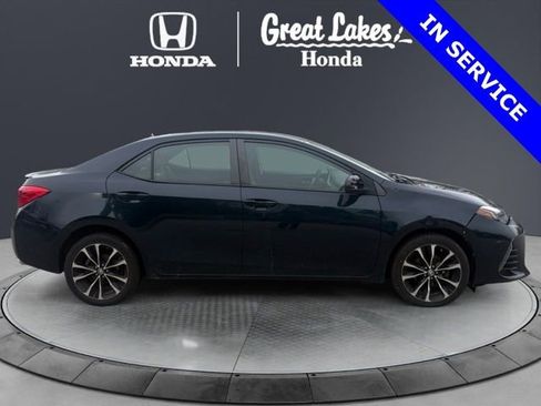Used 2018 Toyota Corolla SE w/ SE Premium Package FWD image 7