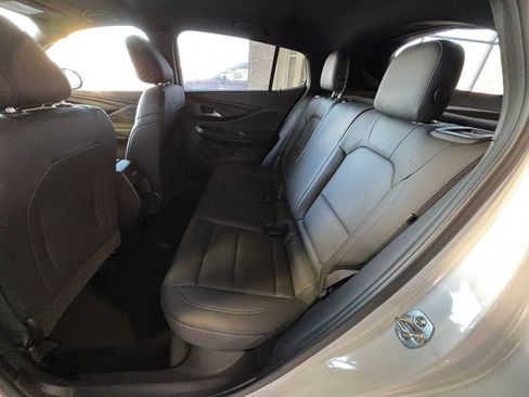 Used 2025 Buick Envista Sport Touring image 26