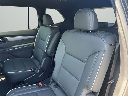 New 2026 Buick Enclave Preferred w/ LPO, Floor Liner Package image 19