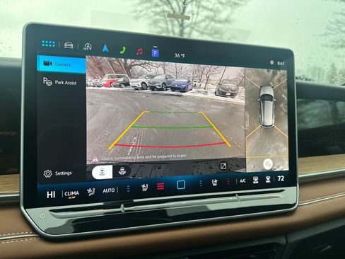 New 2026 Volkswagen Tiguan SEL R-Line image 9