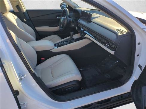 Used 2025 Honda Accord EX-L image 21