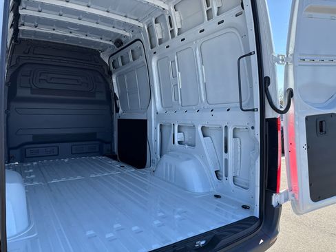 New 2025 Mercedes-Benz Sprinter 2500 image 15