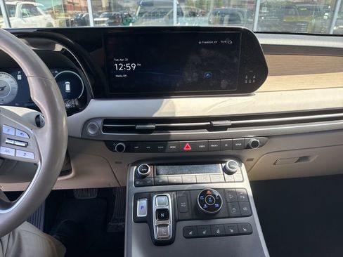 Used 2024 Hyundai Palisade Limited image 7