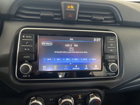 Used 2025 Nissan Versa S FWD image 58