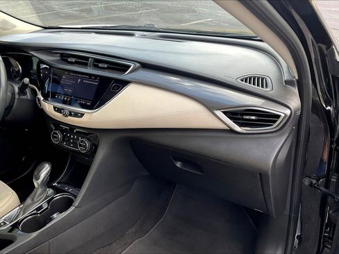 Used 2021 Buick Encore GX Select image 17