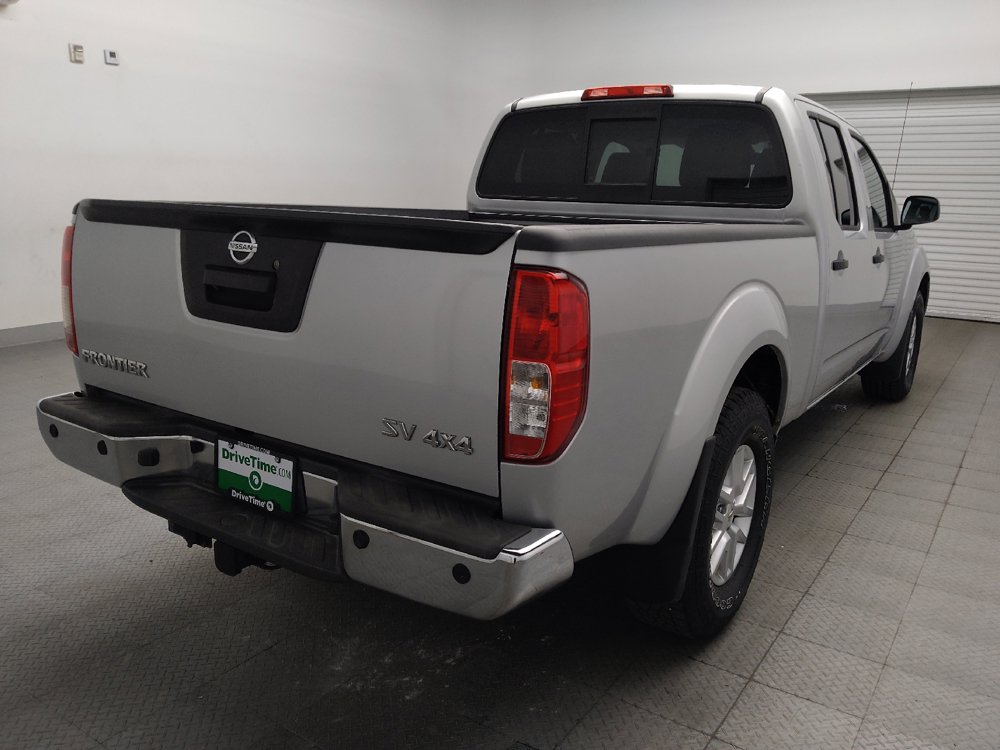 Used 2015 Nissan Frontier SV w/ SV Value Truck Package AWD/4WD image 9