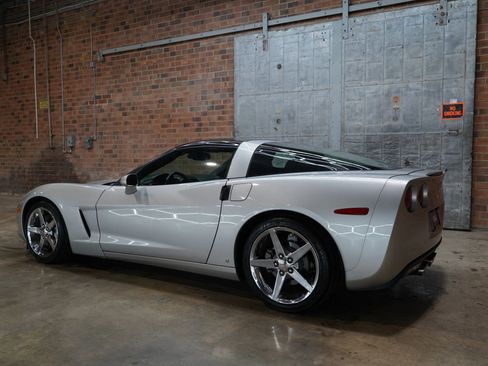 Used 2008 Chevrolet Corvette Coupe image 10