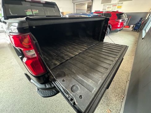 Used 2019 Chevrolet Silverado 1500 LT Trail Boss image 8