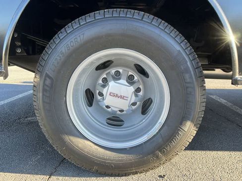 New 2025 GMC Sierra 3500 Pro w/ Convenience Package image 17