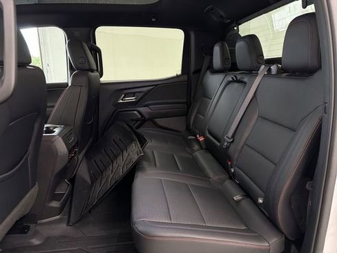 Certified 2025 Chevrolet Silverado EV RST AWD/4WD image 16
