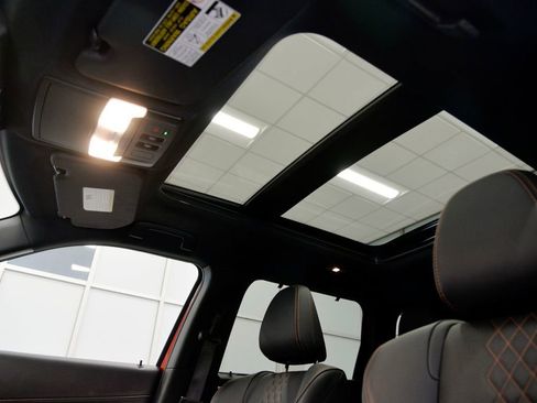 Used 2025 Mitsubishi Outlander SEL image 27