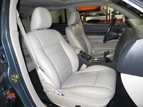 Used 2005 Dodge Magnum R/T w/ Convenience Group II RWD image 5
