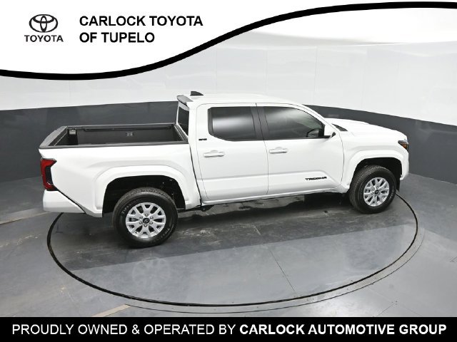 Used 2025 Toyota Tacoma SR5 AWD/4WD image 31