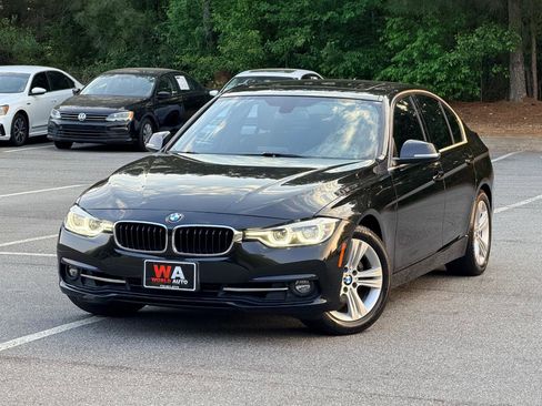 Used 2017 BMW 330i Sedan image 5