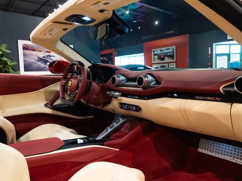 Certified 2022 Ferrari 812 GTS RWD image 42