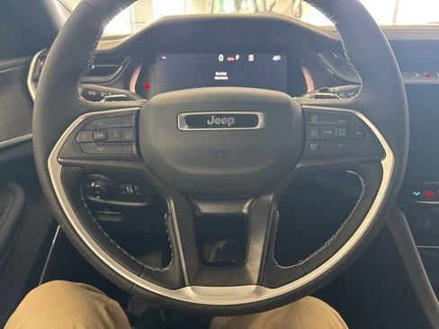 New 2026 Jeep Grand Cherokee L Limited image 32