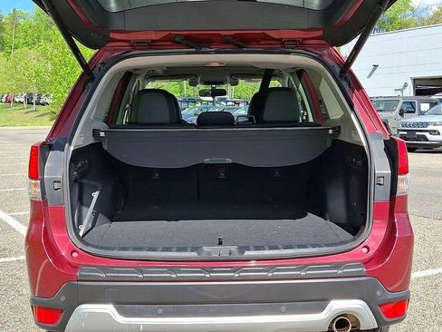 Used 2019 Subaru Forester Touring AWD/4WD image 29
