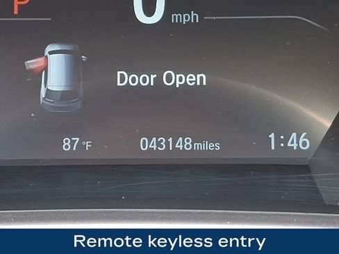 Used 2022 Honda CR-V Touring image 6