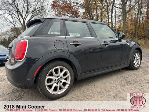 Used 2018 MINI Cooper 4-Door Hardtop w/ Signature Line Package image 6