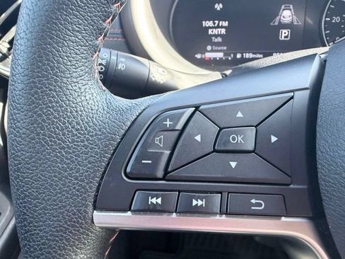 Used 2023 Nissan Kicks SR w/ SR Premium Package FWD image 10