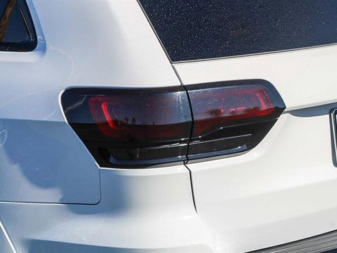 Used 2019 Jeep Grand Cherokee Trackhawk image 11