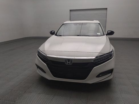 Used 2018 Honda Accord Touring image 15