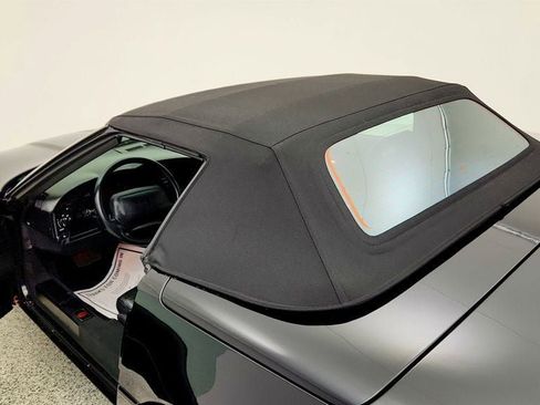 Used 1995 Chevrolet Corvette Convertible RWD image 10
