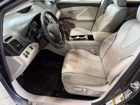 Used 2009 Toyota Venza AWD w/ Comfort Pkg image 10