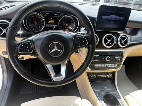 Used 2018 Mercedes-Benz CLA 250 image 12