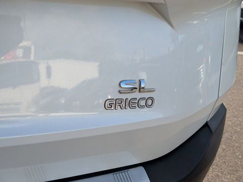 Used 2021 Nissan Rogue SL image 16