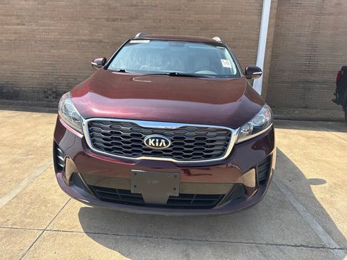 Used 2020 Kia Sorento LX w/ LX I4 Convenience Package FWD image 2