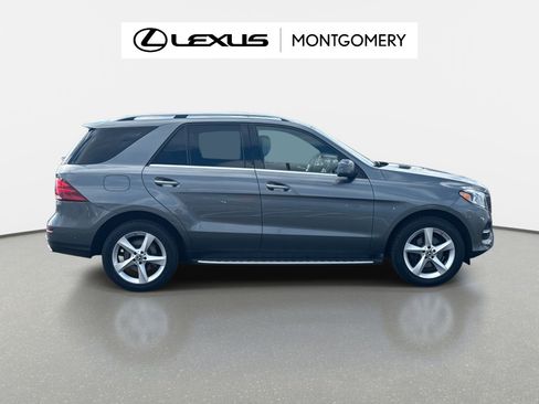 Used 2017 Mercedes-Benz GLE 350 image 3