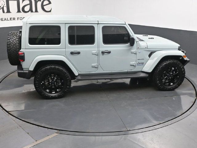 Used 2024 Jeep Wrangler Unlimited Sahara w/ Technology Group AWD/4WD image 44