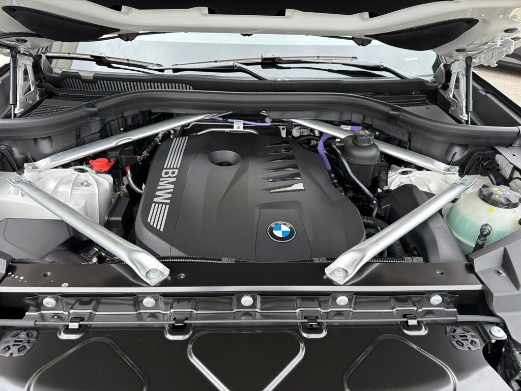 New 2026 BMW X5 sDrive40i w/ Parking Assistance Package RWD image 13