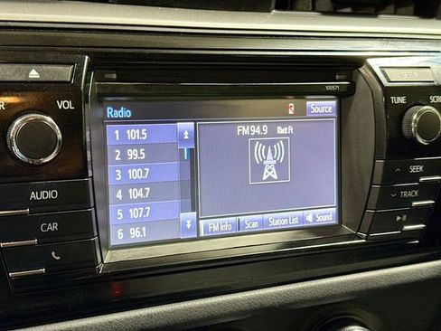 Used 2016 Toyota Corolla L image 14