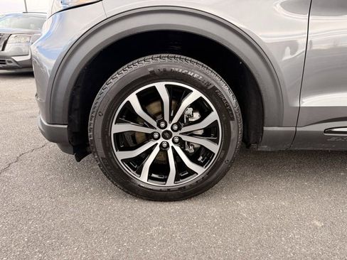 Used 2022 Ford Explorer ST-Line image 9