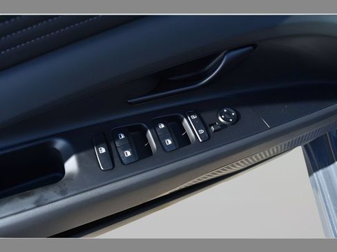 New 2026 Hyundai Elantra SEL Sport FWD image 16