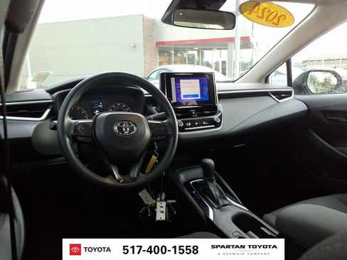 Used 2024 Toyota Corolla LE FWD image 13