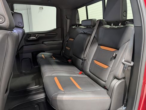 Used 2025 GMC Sierra 1500 AT4 w/ AT4 Premium Package image 15