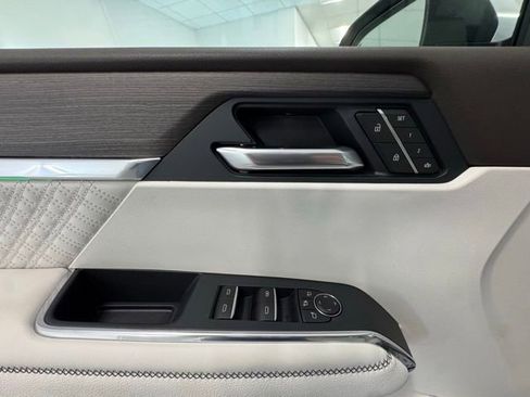 New 2026 GMC Acadia Denali w/ Super Cruise Package FWD image 16